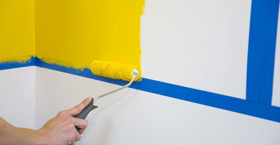 Quand et comment enlever les scotchs de peinture ?